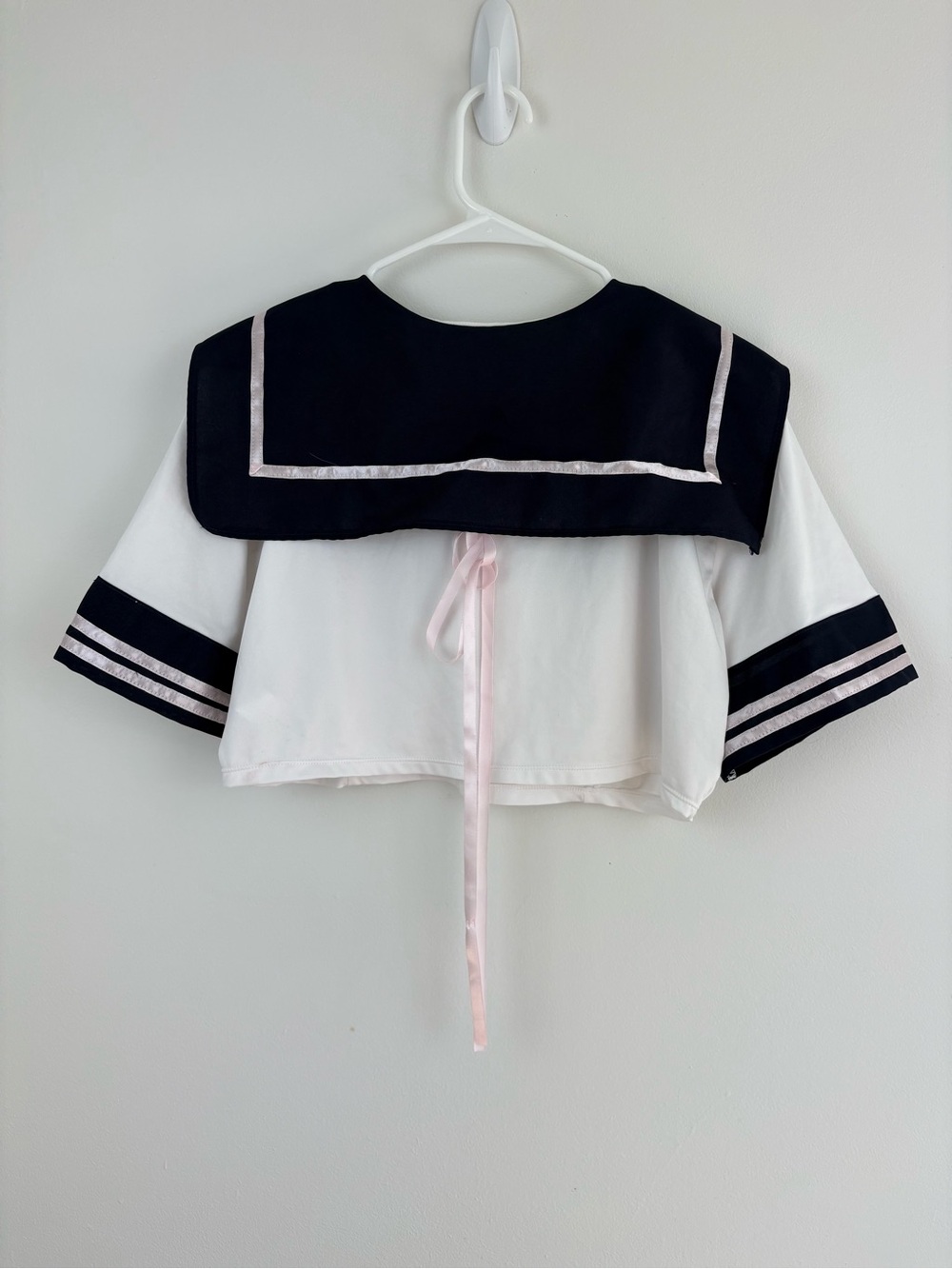 Sailor School Girl Cropped Top EUC 2X Navy Trim Pink Ribbon Cosplay Kawaii Anime - Picture 2 of 6